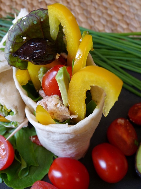 Wraps thon, avocat et tomates&nbsp;cerises