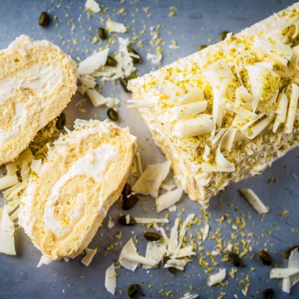 Bûche de Noël au citron et au chocolat&nbsp;blanc