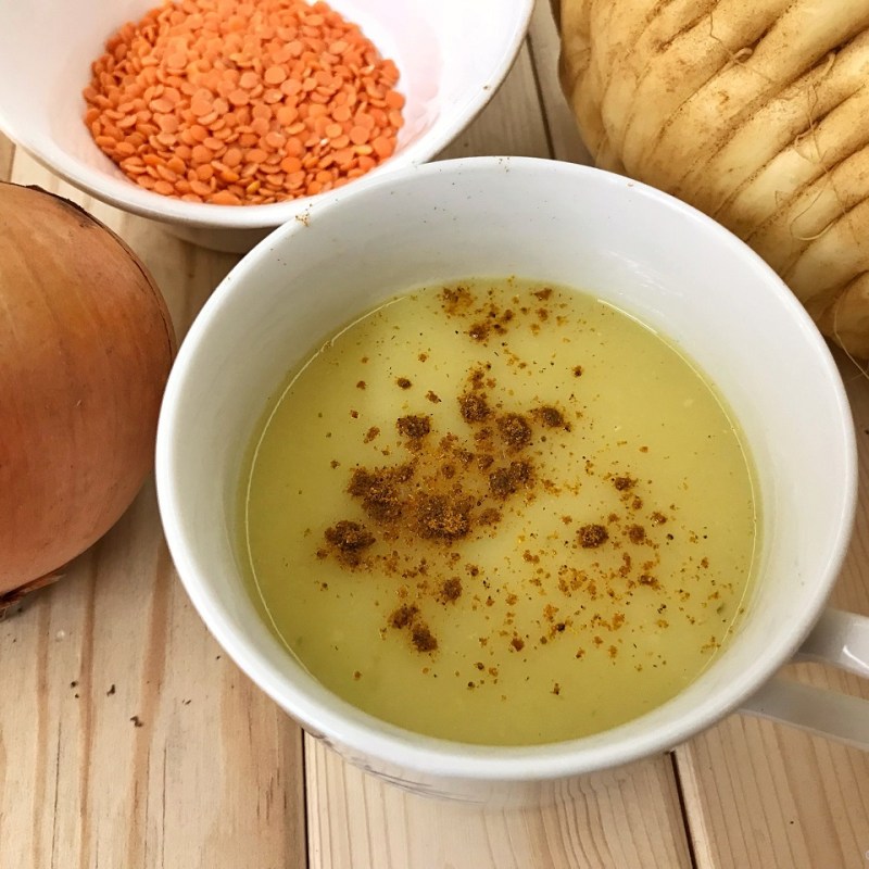 Soupe de lentilles corail, panais et citron&nbsp;bergamote