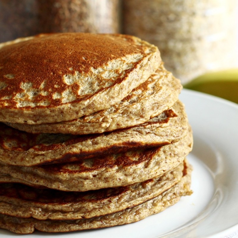 Pancakes à la banane et à la farine de sarrasin (sans lait, sans&nbsp;gluten)