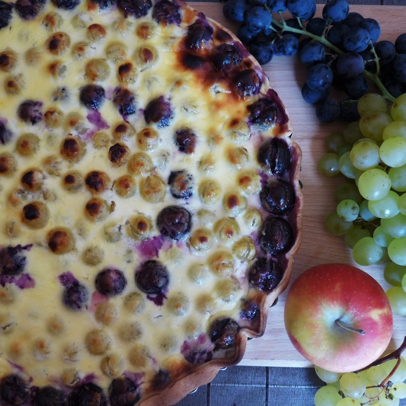 Tarte d&rsquo;automne aux pommes et au&nbsp;raisin