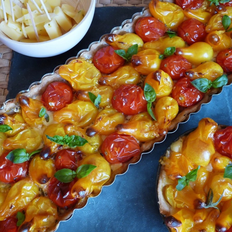 Tarte aux tomates cerises et à la tome à l&rsquo;ail des&nbsp;ours