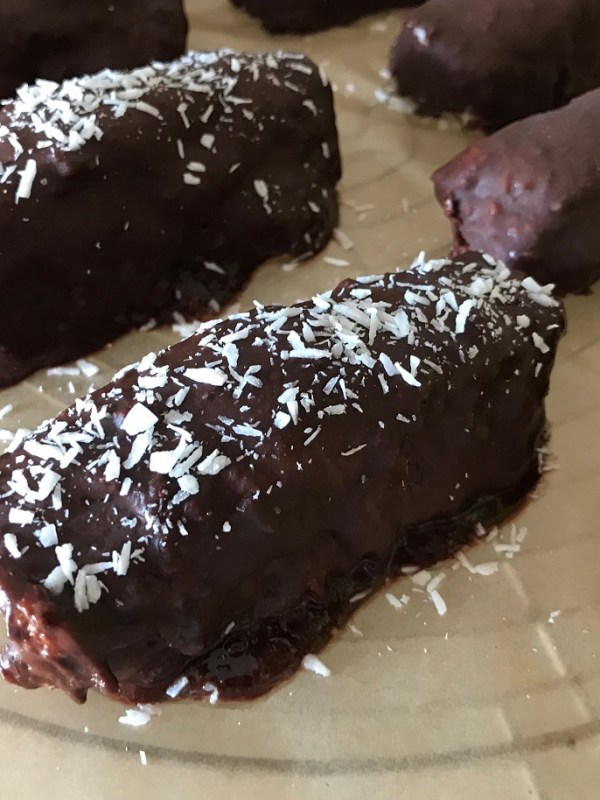 Barres glacées au chocolat et à la noix de&nbsp;coco