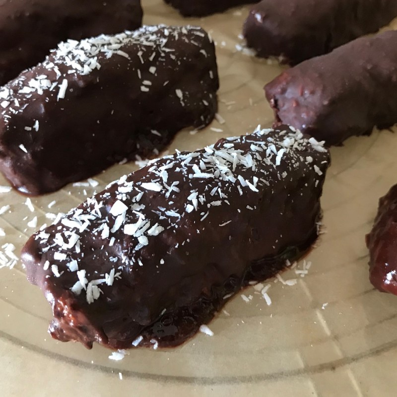 Barres glacées au chocolat et à la noix de&nbsp;coco