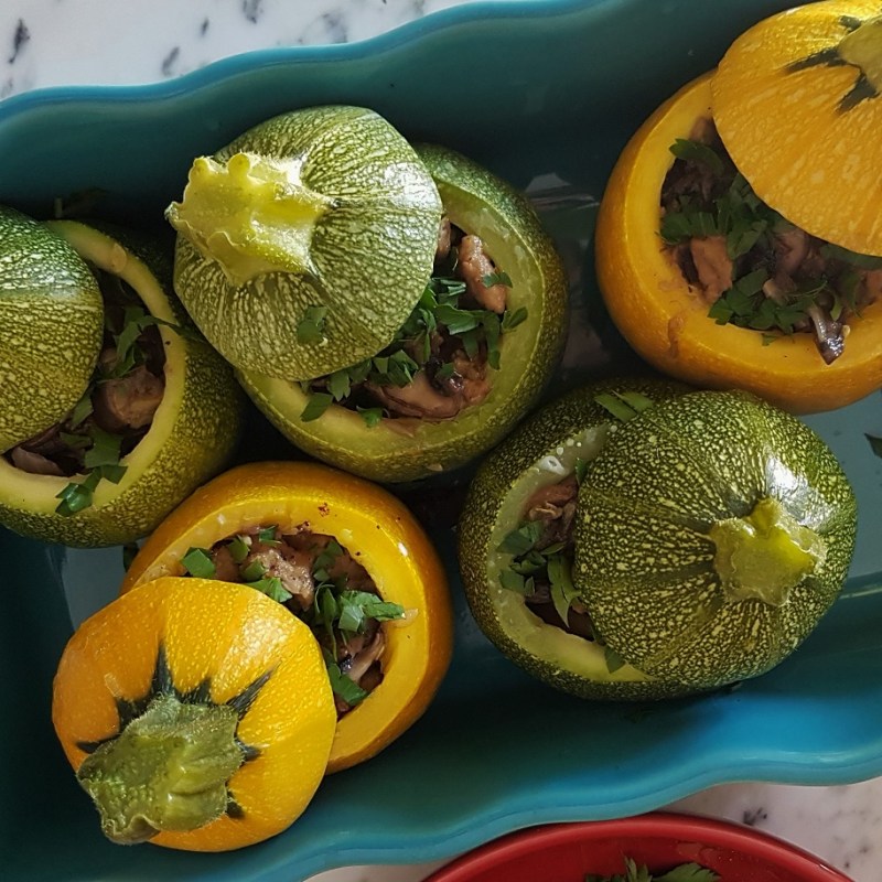 Courgettes farcies vegan et quinoa&nbsp;pilaf