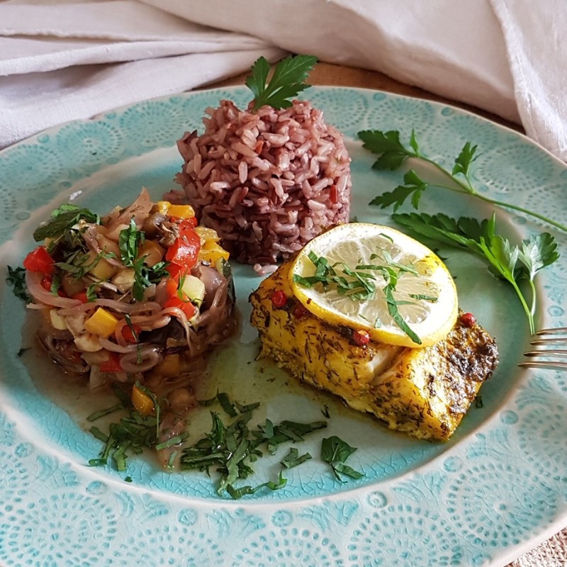 Papillote de poisson aux épices douces, légumes du soleil confits et trio de riz&nbsp;thaï