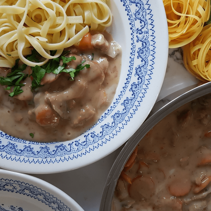 Blanquette végétarienne aux carottes, champignons et protéines de&nbsp;soja