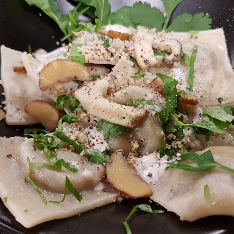 Ravioles aux châtaignes et aux champignons&nbsp;shiitakés
