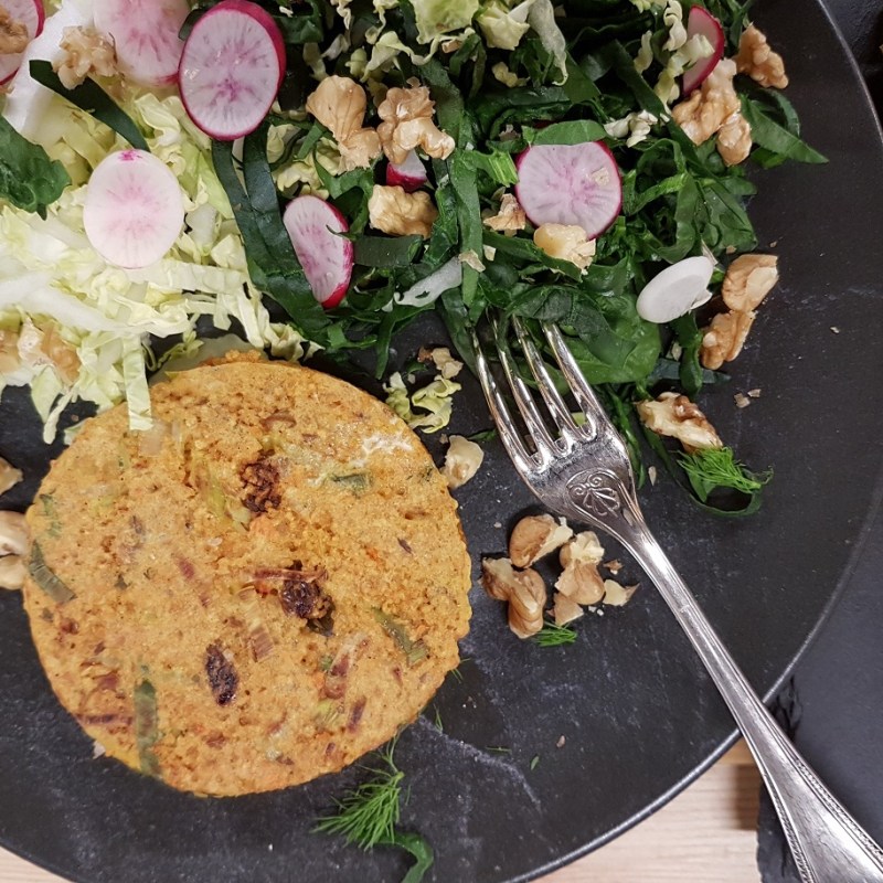 Galettes de couscous marocain au poireau et au&nbsp;cumin
