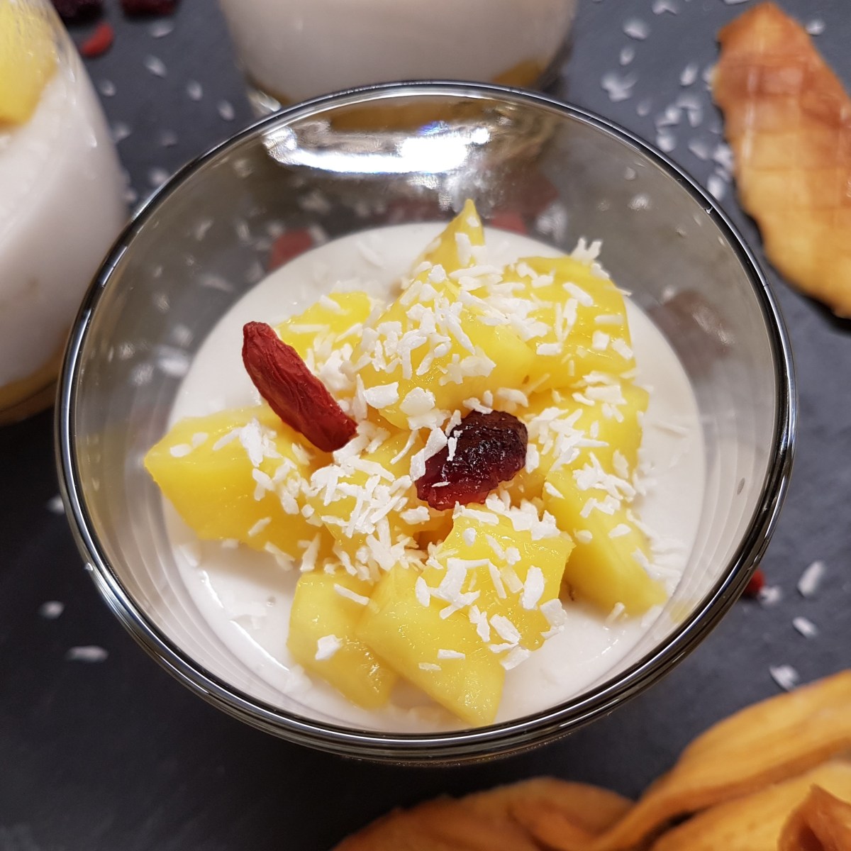 Panna cotta vegan à la noix de coco et à la&nbsp;mangue