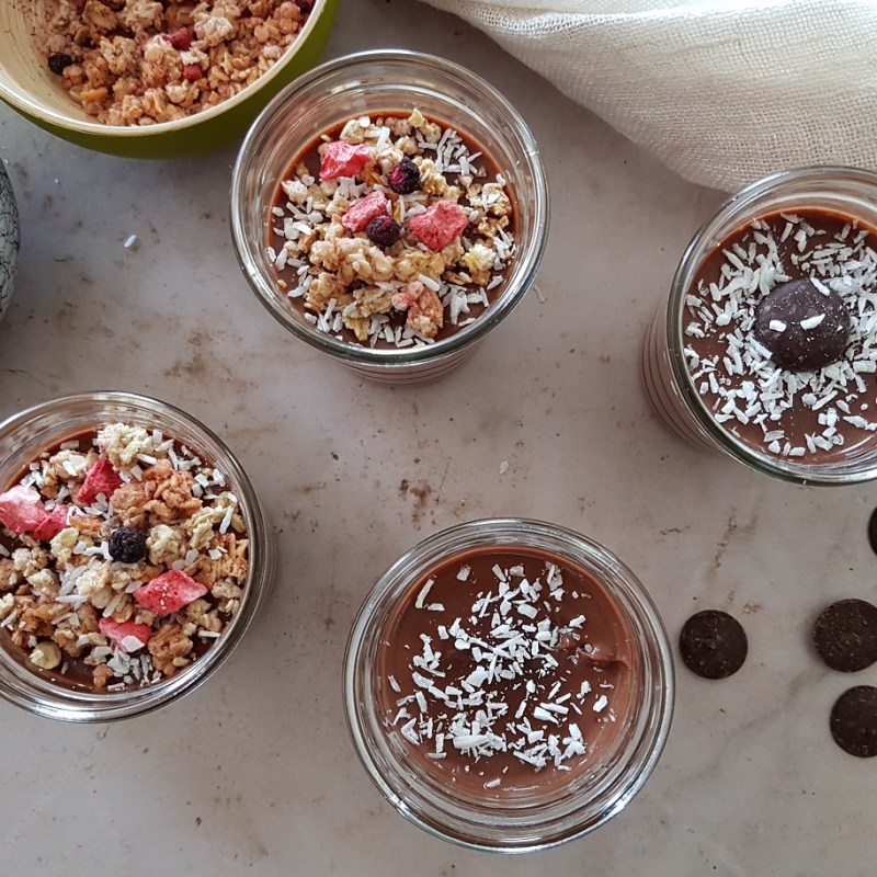 Crème dessert vegan au chocolat et à la noix de&nbsp;coco