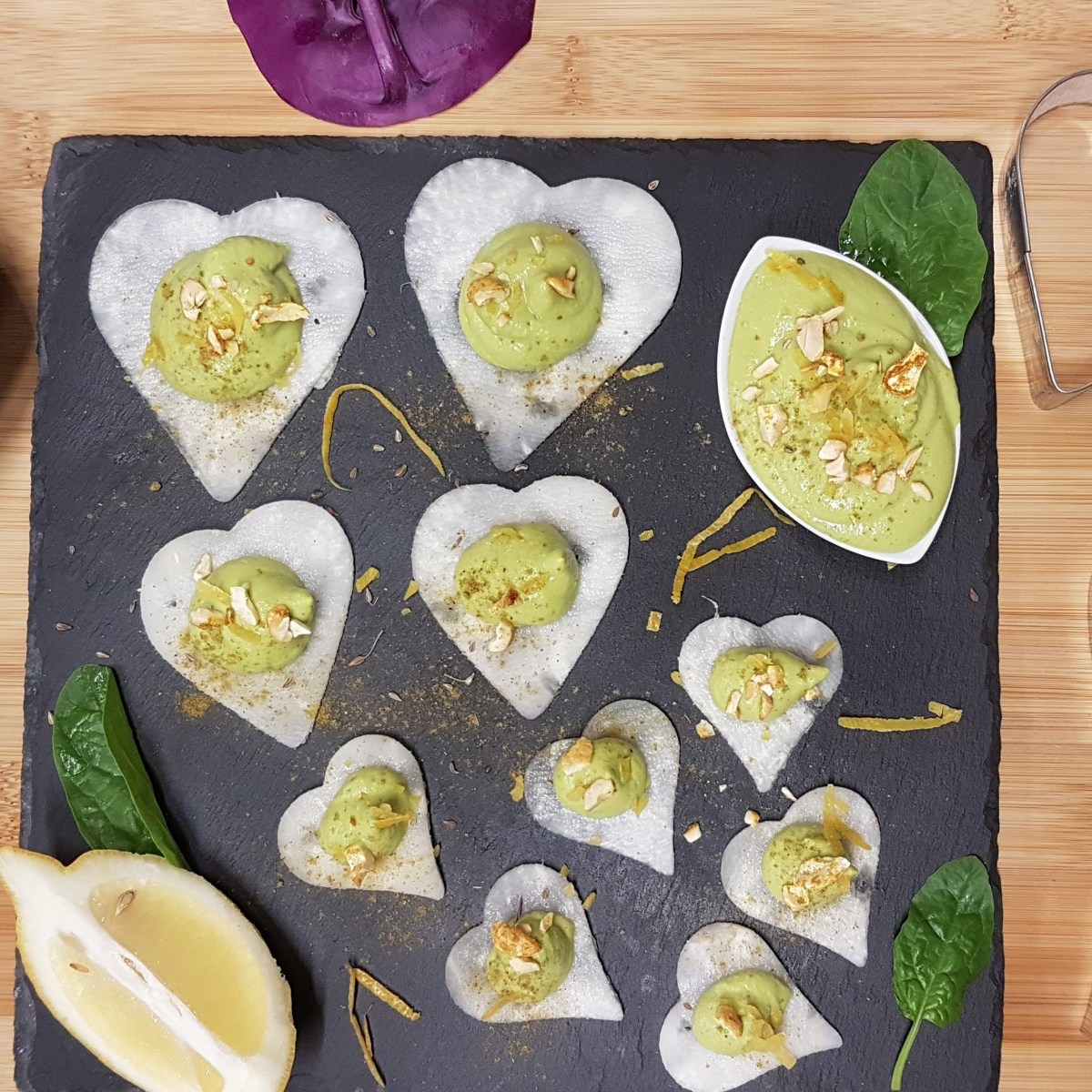 Houmous aux épinards et aux noix de cajou au&nbsp;curry