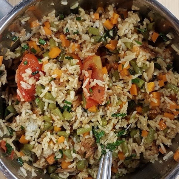 One-pot rice aux légumes de saison&nbsp;(vegan)