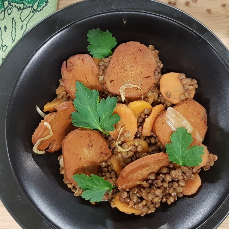 Lentillons du Perche et carottes au seitan épicé&nbsp;fumé