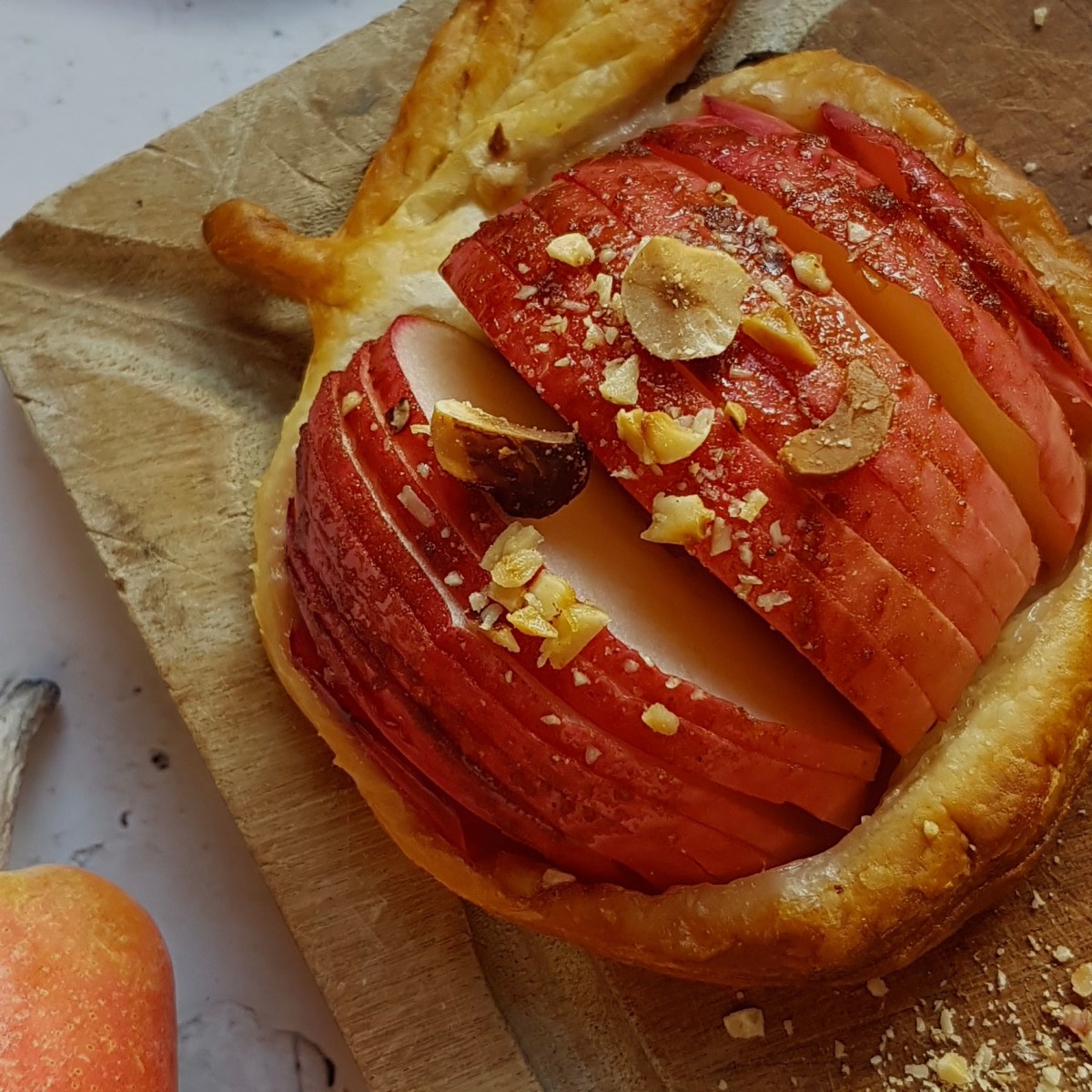 Tartelettes feuilletées aux pommes et à la&nbsp;cannelle