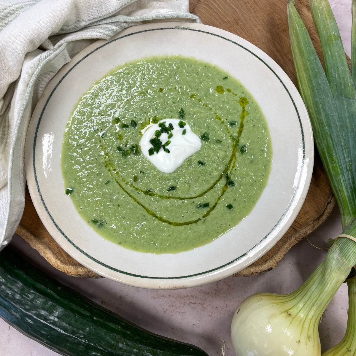 Gaspacho de concombre au yaourt de&nbsp;brebis